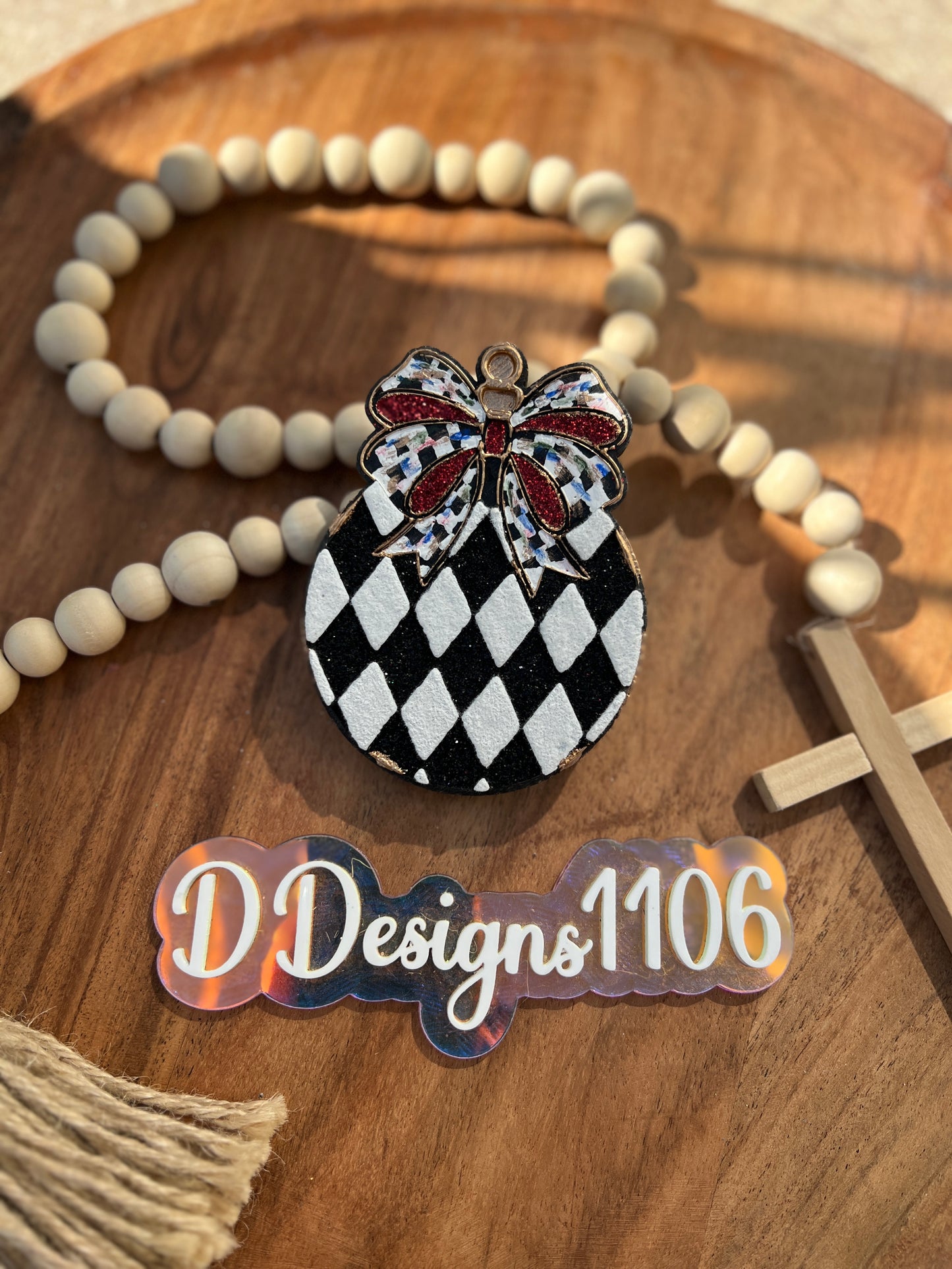 CHECKERED ORNAMENT BOW